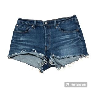 Levi’s 501 Cut-Offs Jean Denim Shorts 29